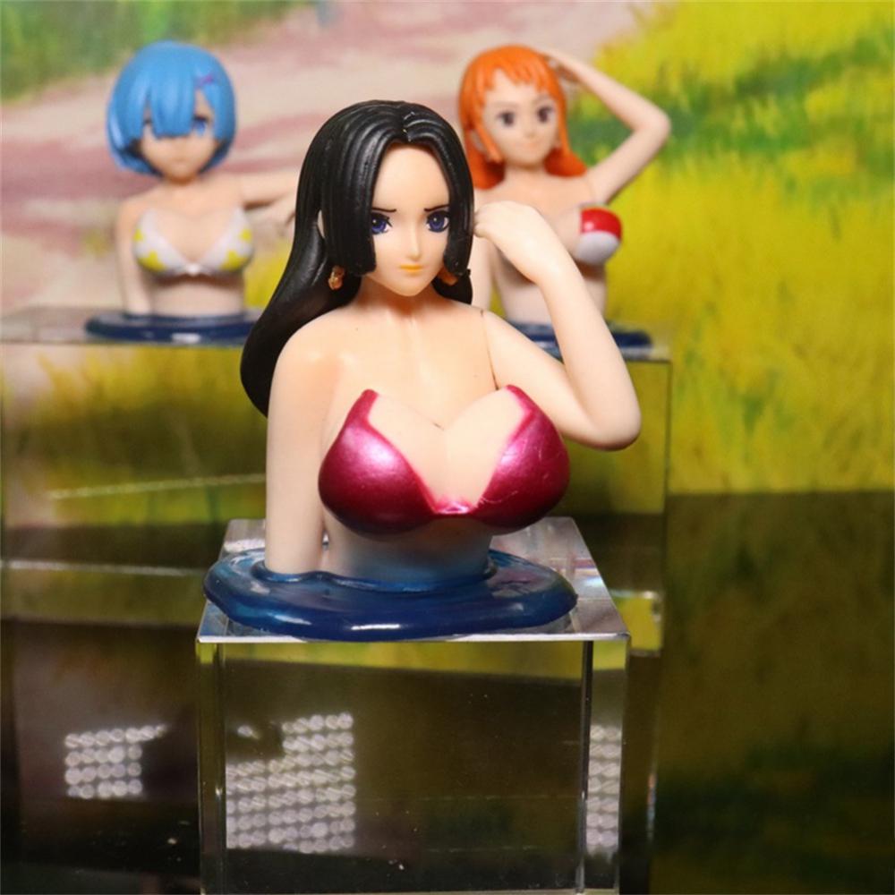Figurine poitrine vibrante one piece