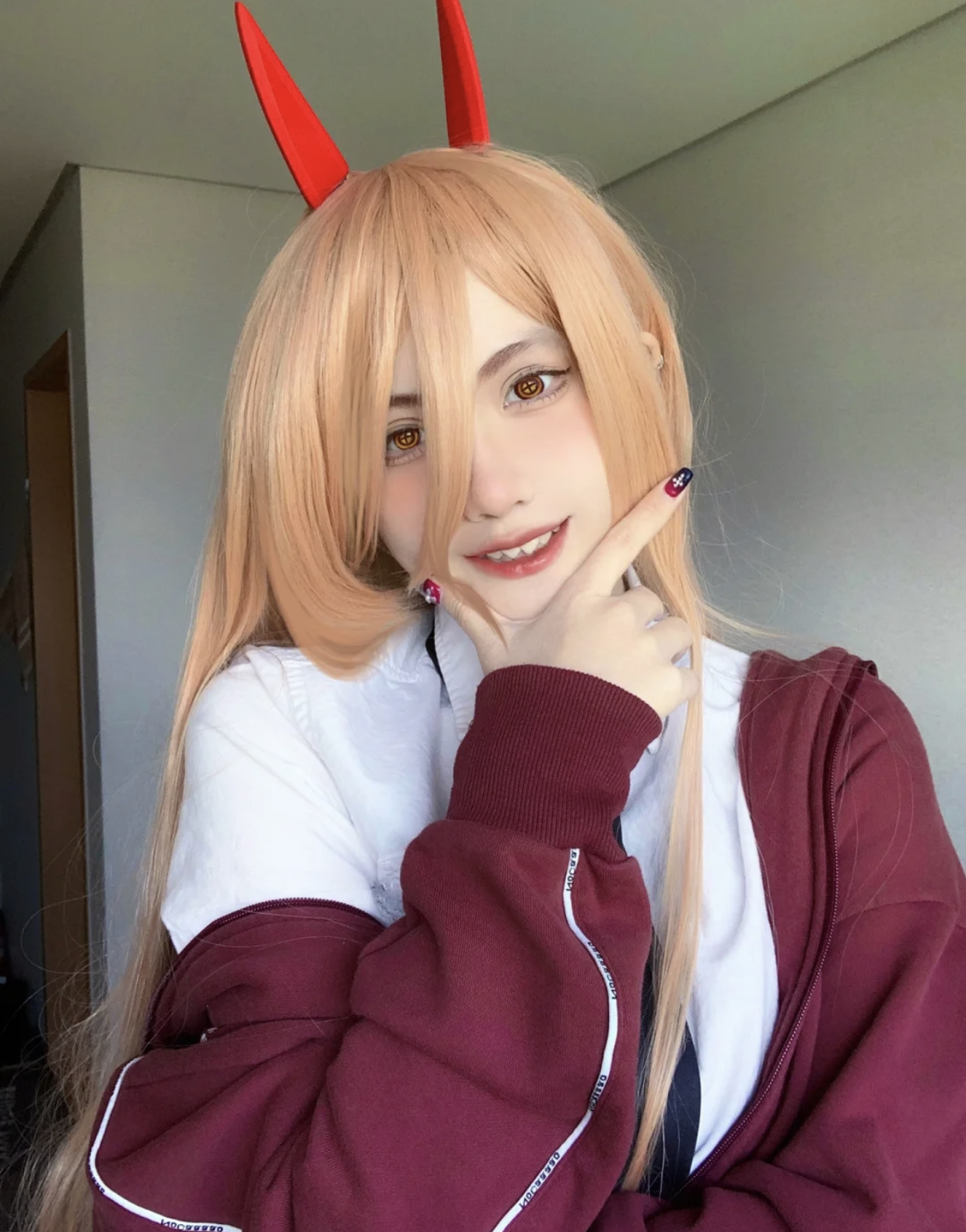 Cosplay chainsaw man perruque power cornes et canines