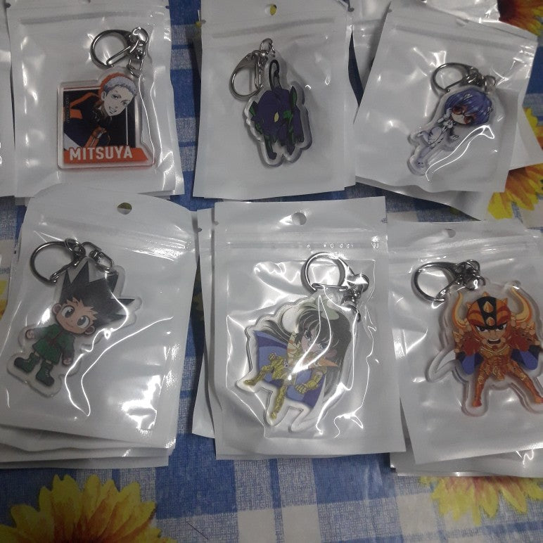 Porte clef Saint Seiya chevalier d'or au choix accessoires gold saints