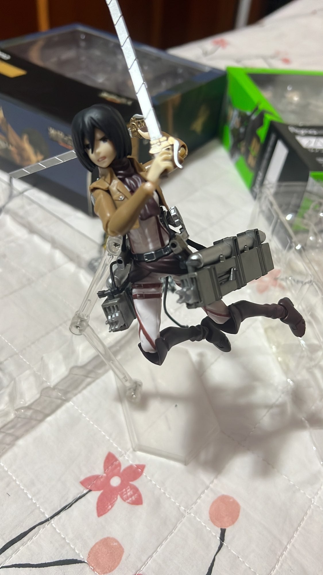 Figurine mikasa l'attaque des titans statuette collection manga shingeki no kyojin