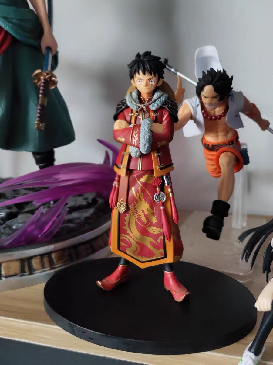 Figurine one piece luffy zoro samouraï