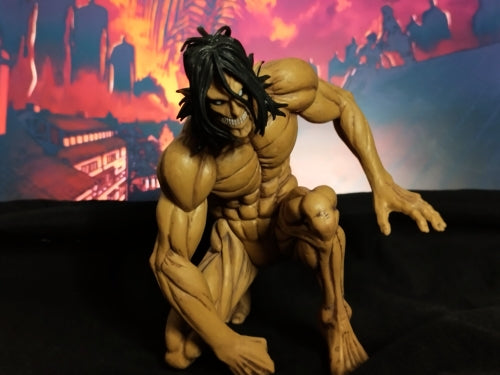 L'attaque des titans figurine eren jaeger titan