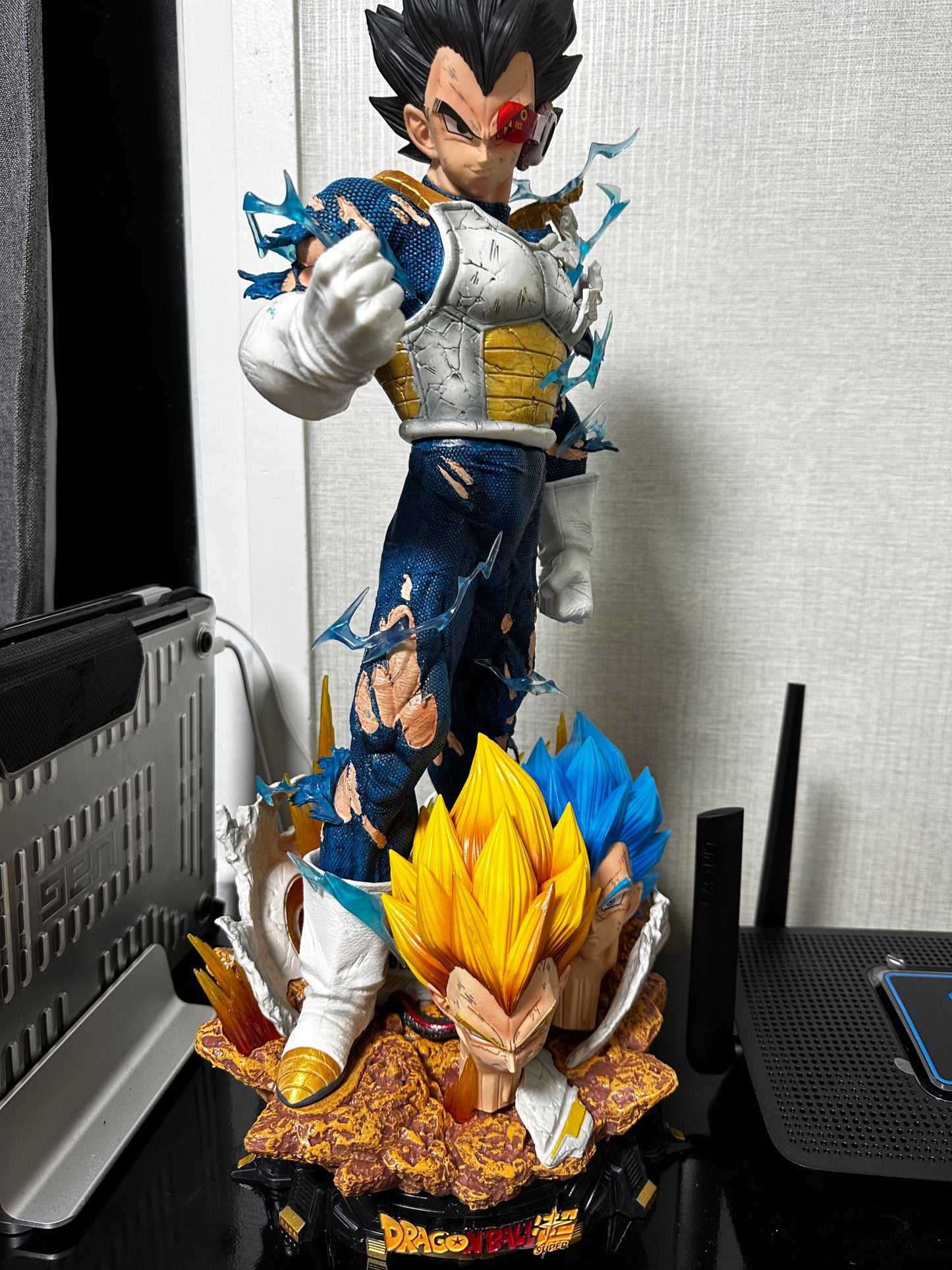 Figurine dragon ball statuette de luxe vegeta 55cm