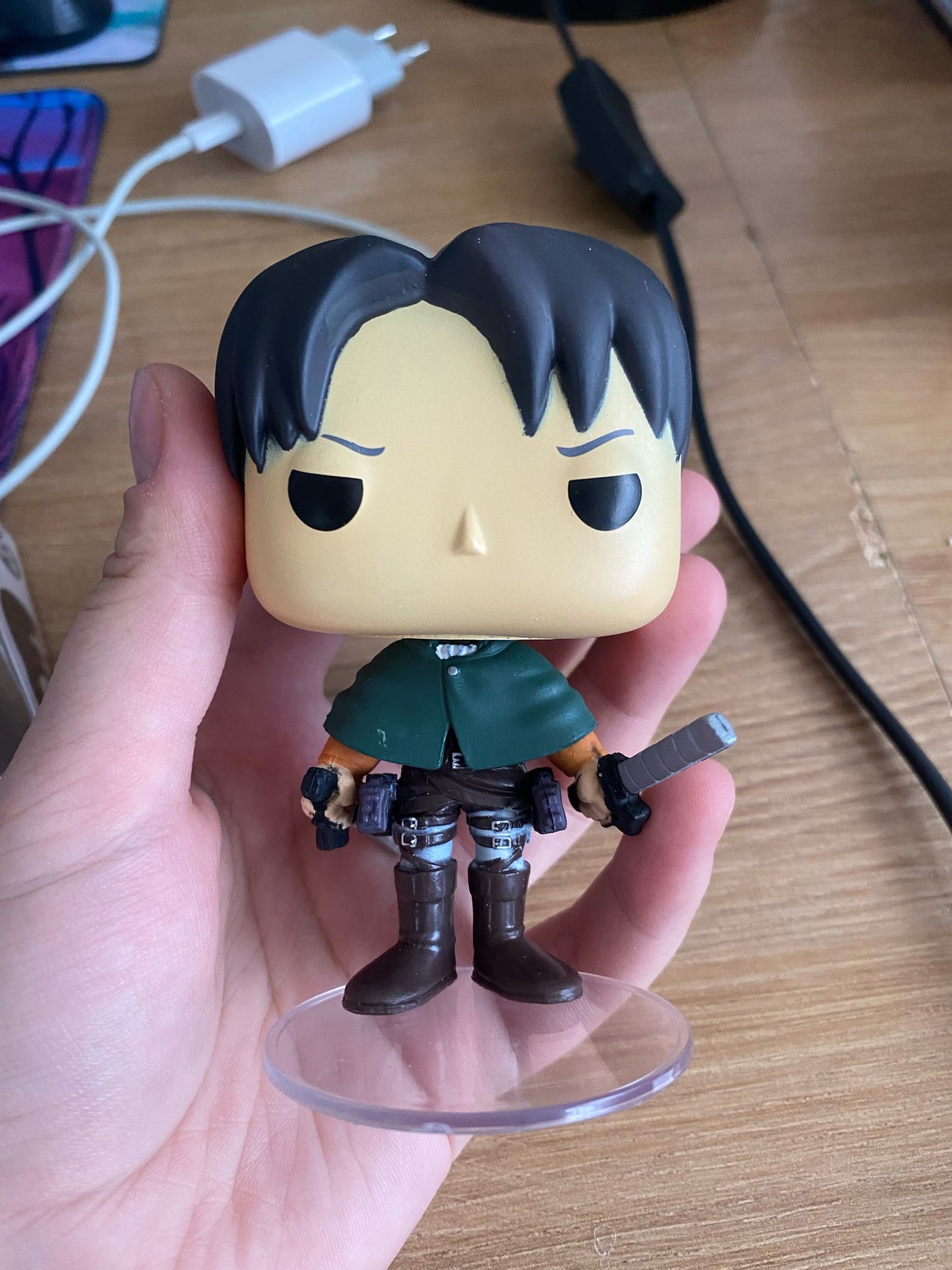 Funko pop l'atraque des titans figurine levi eren ou mikasa