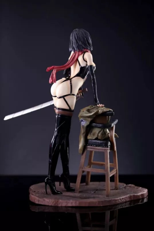 Figurine sexy l'attaque des titans  statuette mikasa 30cm